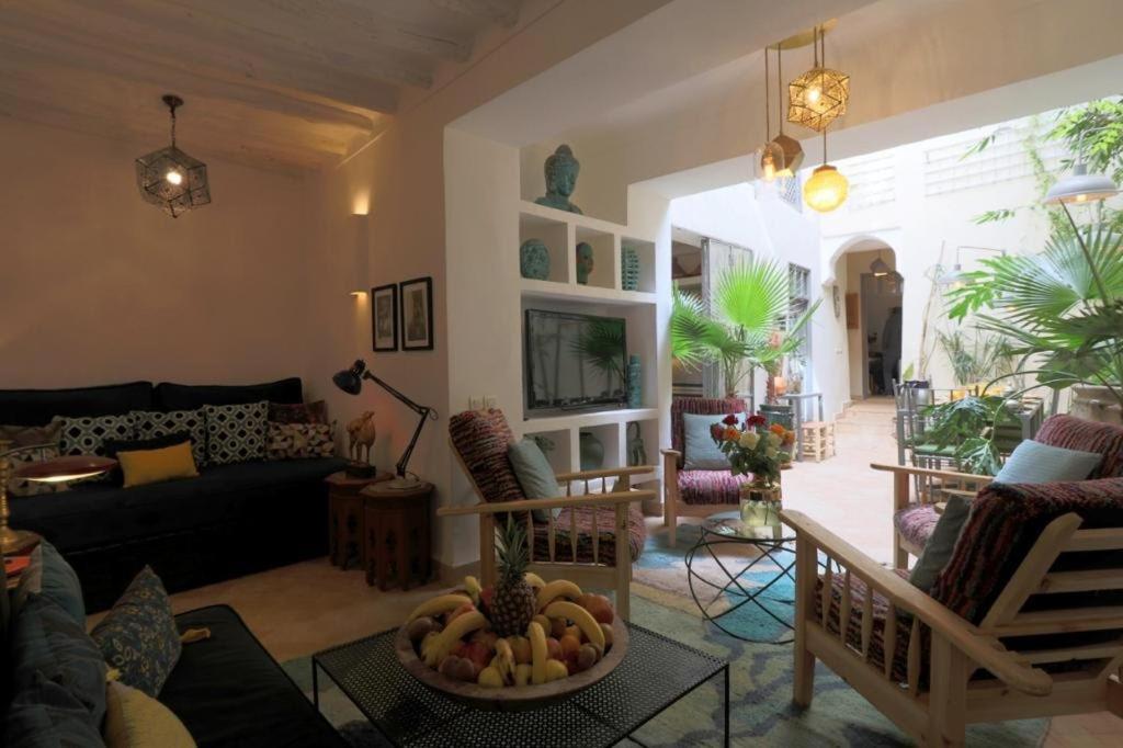 Riad103 chauffée sur le jacuzzi in rooftop&pool SPA Marrakesh Extérieur photo