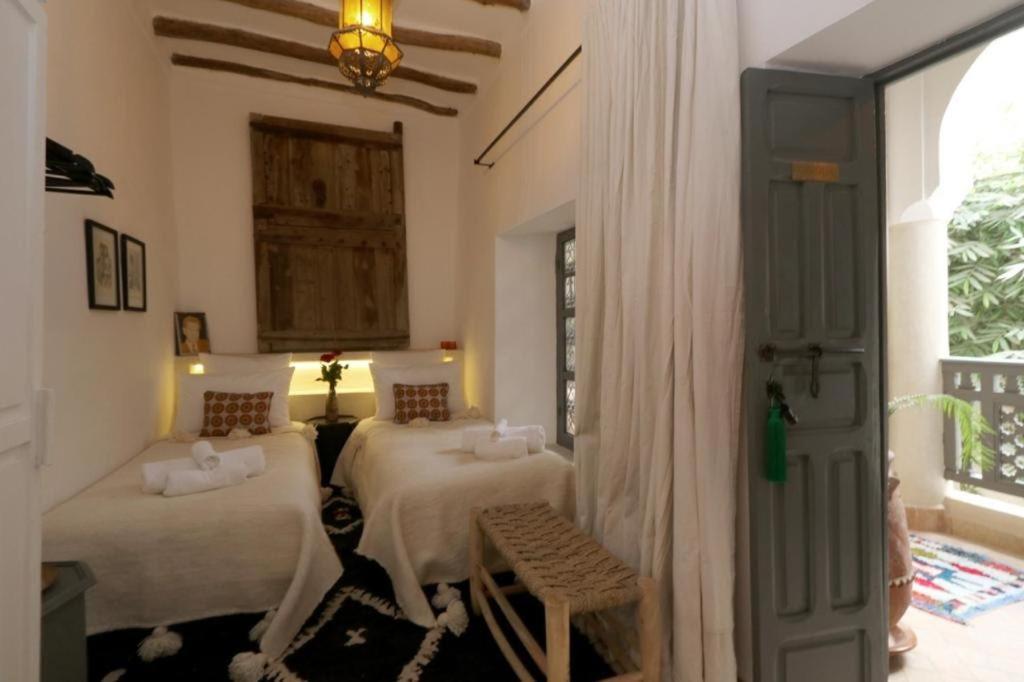 Riad103 chauffée sur le jacuzzi in rooftop&pool SPA Marrakesh Extérieur photo